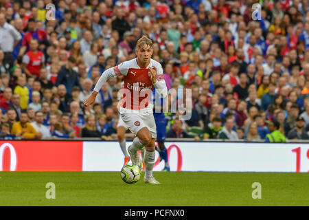 Dublino, Irlanda. 1 agosto, 2018. Emile Smith Rowe di Arsenal corre con la palla durante il Chelsea v Arsenal International Champions Cup in Aviva Stadium. Credito: Ben Ryan SOPA/images/ZUMA filo/Alamy Live News Foto Stock