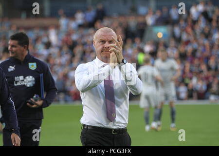 Burnley, Lancashire, Regno Unito. 2 agosto 2018. Burnley manager Sean Dyche alla gara di Europa League tra Burnley e Aberdeen a Turf Moor a Burnley. Credito: Simon Newbury/Alamy Live News Foto Stock