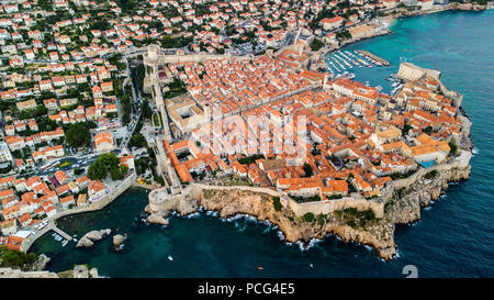 Mura della Città Vecchia di Dubrovnik, Croazia Foto Stock