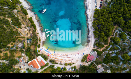 Vista aerea della spiaggia di Hvar, la citta di Hvar, Croazia Foto Stock