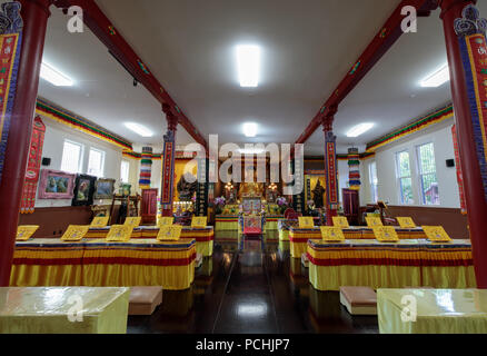 San Francisco, California - 27 Luglio 2018: il Buddha Sakyamuni Hall di Hua Zang Si tempio buddista. Foto Stock