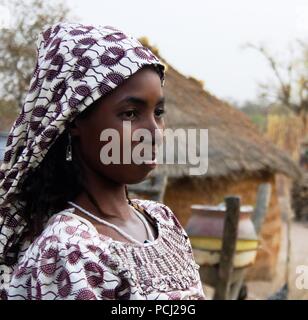 Vista fulbe aka fulani tribù donna - 26-02-2014 Tchamba , Camerun Foto Stock