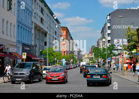 Verkehr, Zossener Strasse, Kreuzberg di Berlino, Deutschland Foto Stock