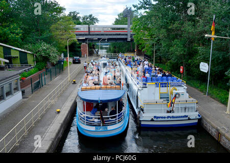 Unterschleuse, il Tiergarten, nel quartiere Mitte di Berlino, Deutschland Foto Stock