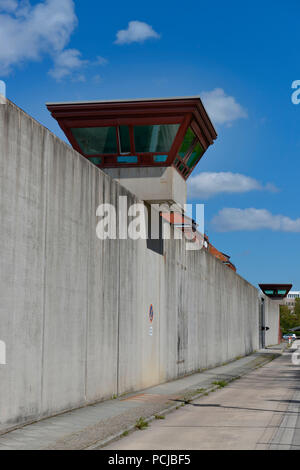 Mauer, Justizvollzugsanstalt, Seidelstrasse, Tegel, Reinickendorf, Berlino, Deutschland Foto Stock