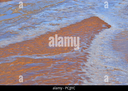 Paria River con ghiaccio, Escalante Scalone monumento nazionale, Arizona USA Foto Stock