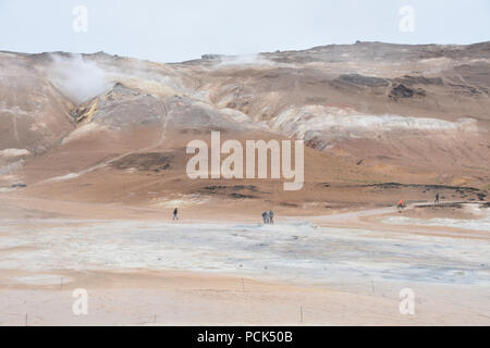 Namafjall Hverir molle geotermica, Islanda. Luglio 2018 Foto Stock