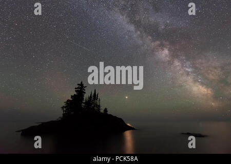 Via Lattea, Lago Superior, MN, USA di Dominique Braud/Dembinsky Foto Assoc Foto Stock