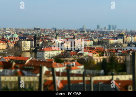 Praga è la capitale e la città più grande della Repubblica ceca, il XIV ampia città nell'Unione europea e la storica capitale della Boemia. Foto Stock