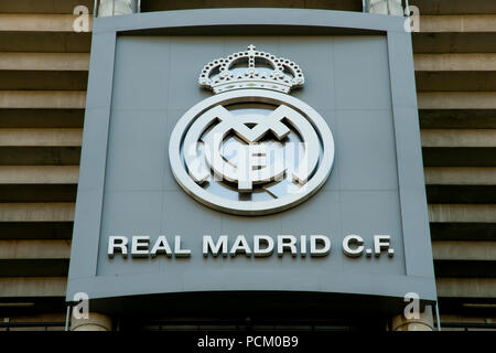 MADRID, Spagna - 10 Giugno 2016: Santiago Bernabeu Stadium è la corrente casa stadio del Real Madrid FC Foto Stock