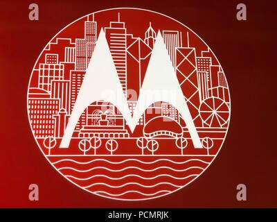 Illinois, Chicago, Stati Uniti d'America. 02Aug, 2018. Il logo di Motorola nuovo smartphone registrati alla sede dell'azienda. Produttore di Smartphone Motorola e provider di telefonia mobile piano Verizon per il lancio di un 5G soluzione negli Stati Uniti nei primi mesi del 2019. Giovedì 02 Agosto 2018 Motorola ha annunciato un nuovo smartphone, la Moto Z3, nonché un 5G estensione dell'hardware. Ciò consente un collegamento di dati da stabilire nella quinta generazione rete mobile. Credito: Christoph Dernbach/dpa/Alamy Live News Foto Stock