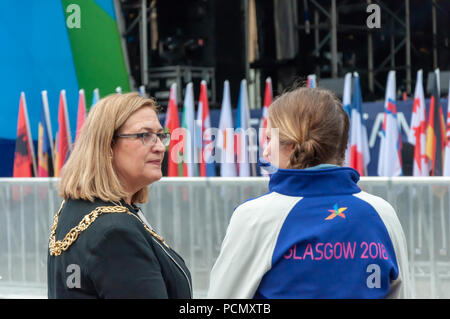 Glasgow, Scotland, Regno Unito. Il 3 agosto, 2018. Il Lord Provost di Glasgow Bolander Eva in George Square frequentando Festival 2018 che è il programma culturale del Glasgow 2018 Campionati Europei. Credito: Berretto Alamy/Live News Foto Stock