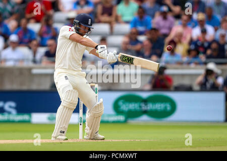 Edgbaston, Birmingham, Regno Unito. Il 3° agosto 2018. Internazionale di Test Cricket, Specsavers 1^ prova, Day 3, tra Inghilterra e India; Keaton Jennings gioca a e manca una vasta sfera Credito: Azione Sport Plus/Alamy Live News Foto Stock