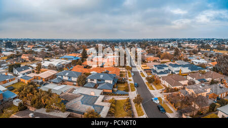 Panoramica aerea di suburbian case in Carrum, sobborgo di Melbourne Foto Stock