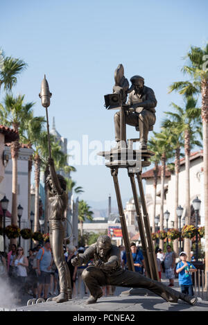 Los Angeles, California, Stati Uniti d'America - Luglio 30, 2018: turisti e visitatori presso gli Universal Studios di Hollywood, Los Angeles, CA Foto Stock