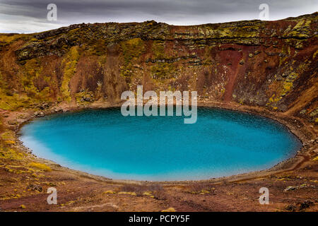 Kerid Lago Vista panoramica splendida nel sud dell'Islanda Foto Stock