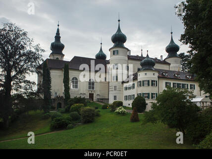 Il castello di Artstetten (Schloss Artstetten) in Artstetten-Pöbring in Austria Inferiore, Austria. Arciduca Francesco Ferdinando di Austria e la sua famiglia ha vissuto in questo castello. Lui e sua moglie Sophie Duchessa di Hohenberg furono sepolti qui dopo che essi sono stati assassinati a Sarajevo il 28 giugno 1914. Foto Stock