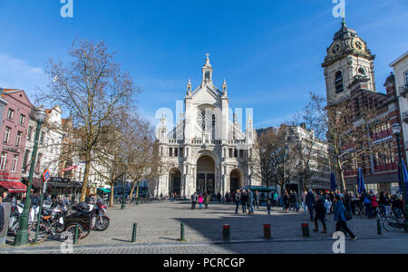 Posizionare Sainte-Catherine, chiesa, ristoranti, quartiere alla moda di Bruxelles, Belgio, Foto Stock