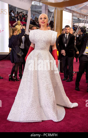 HOLLYWOOD, CA - febbraio 22: Lady Gaga attendst la 87th annuale di Academy Awards di Hollywood & Highland Center il 22 febbraio 2015 in Hollywood, la California. Persone: Lady Gaga Foto Stock