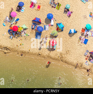 Lago d'argento II dall'aria, spiaggia di sabbia e acque turchesi, vista aerea di Haltern am See Foto Stock