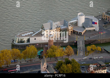 Vista aerea, Cioccolato Imhoff Museum, Museo della cioccolata Imhoff-Stollwerck museo del cioccolato, Rheinau penisola in Rheinauhafen, Rheinauhafen, Reno, passeggiata sul lungofiume del Reno a Colonia, nella Renania, baia di Colonia, nella Renania settentrionale-Vestfalia, Germania, Europa Foto Stock