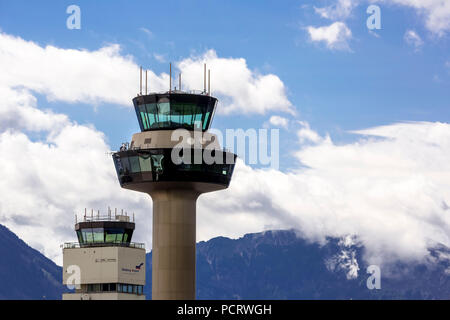 Vista aerea, Torre dell'aeroporto di Salisburgo, Salisburgo, Salisburgo, Austria Foto Stock