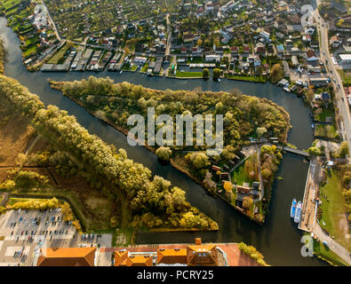 Peene fluisce attraverso Demmin, città anseatica Demmin, Demmin, Müritz lakeland, Meclemburgo-Pomerania Occidentale, Germania Foto Stock