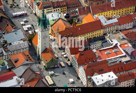 City Tower a Theresienplatz Square, Straubing, Est Baviera, Baviera, Germania, Europa Foto Stock