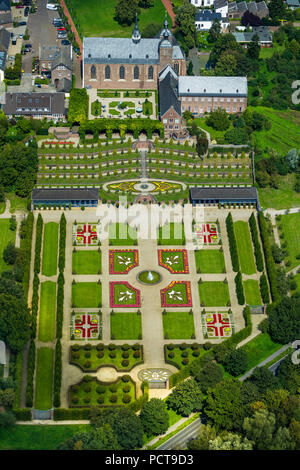 Foto aerea, Kamp Abbazia con giardini terrazzati e francese giardino formale, giardino barocco, Kamp-Lintfort, Basso Reno, Nord Reno-Westfalia, Germania Foto Stock