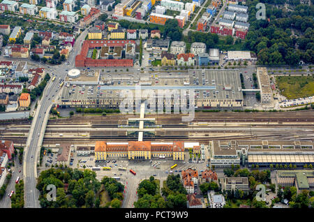 Foto aerea, Regensburg main station, stazione centrale, Regensburg, città indipendente in Baviera orientale, Baviera, Germania Foto Stock