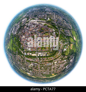 Foto aerea, vista del centro di Lippstadt, obiettivo fisheye, Lippstadt, East Westfalia, Nord Reno-Westfalia, Germania Foto Stock