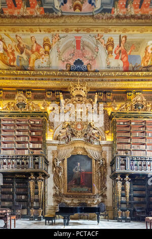 Biblioteca Joanina, storica biblioteca universitaria, Università di Coimbra, Coimbra, Distretto di Coimbra, Portogallo, Europa Foto Stock