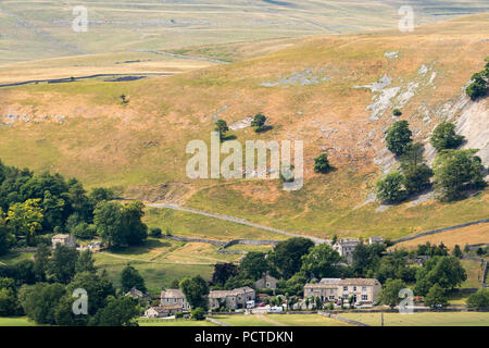 CONISTONE, Yorkshire/UK - Luglio 27 : Vista della Tennant's Arms Hotel in Kilnsey nel Yorkshire Dales National Park nello Yorkshire sulla luglio 27, 2018 Foto Stock