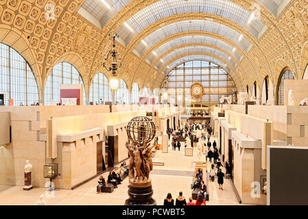 Musee d'Orsay a Parigi, Francia. Una straordinaria collezione di arte francese dal impressionisti e post-impressionisti movimenti arte risiede qui. Foto Stock
