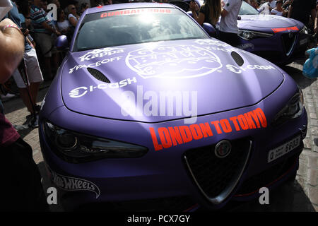 Londra, UK, 4 agosto 2018. Gumball Rally 3000 2018: un centinaio di supercars display in Covent garden il 4 agosto 2018, Londra, Regno Unito. Credito: Picture Capital/Alamy Live News Foto Stock