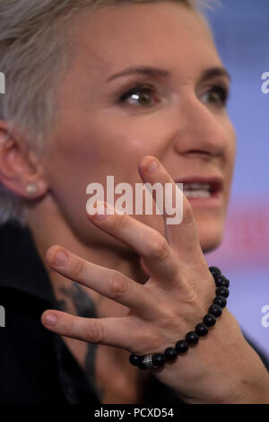 Mosca, Russia. 3rd, Agosto 2018. Diana Arbenina, cantante russo, leader del gruppo rock Nochniye Snaiperi durante un open-air concerto rock al festival "Nashestvie' (invasione) nel villaggio di Nizhneye Zavidovo, alcuni 150km da Mosca, Regione di Tver, Russia Foto Stock