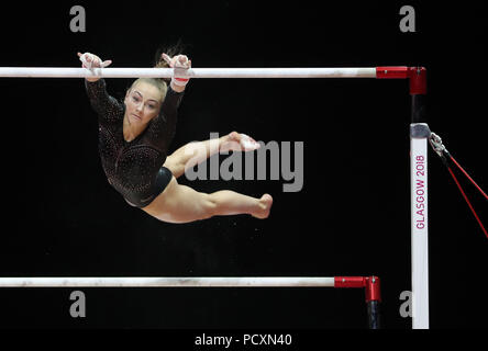 Gran Bretagna Lucy Stanhope sulle barre irregolari durante il giorno tre del 2018 Campionati Europei al SSE idro, Glasgow. Foto Stock