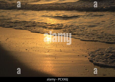 Tramonto al mare Foto Stock