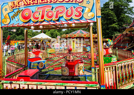 Carradori vintage fair vapore presso il Royal Victoria Park, bagno, Avon, Regno Unito presa il 4 Agosto 2018 Foto Stock