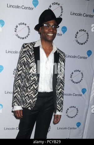 NEW YORK, NY - 03 dicembre: Billy Porter assiste Sinatra voce per un secolo evento al David Geffen Hall il 3 dicembre 2015 nella città di New York. Persone: Billy Porter Foto Stock