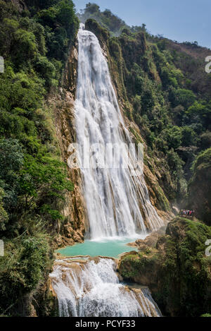 Chiflon cascata, Cascada Velo de Novia, Chiapas, Messico Foto Stock