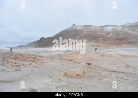 Namafjall Hverir molle geotermica, Islanda. Luglio 2018 Foto Stock