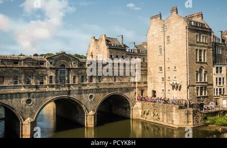 Che scorre sul fiume Avon Raymond Boswell Foto Stock