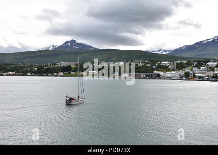 Vista dalla nave di Isafjordur, Islanda. Luglio, 2018 Foto Stock