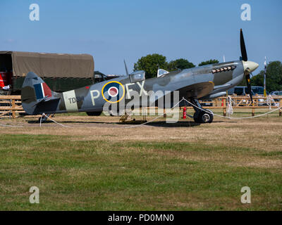 Il Supermarine Spitfire MKIX TD314 St George, Headcorn, Kent REGNO UNITO Foto Stock