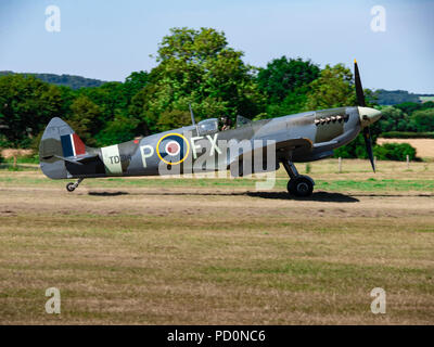 Il Supermarine Spitfire MKIX TD314 St George, Headcorn, Kent REGNO UNITO Foto Stock