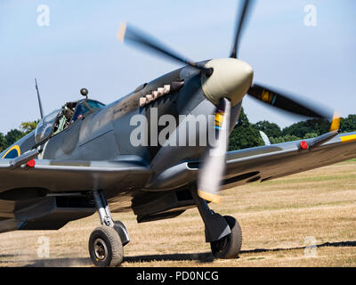 Il Supermarine Spitfire MKIX TD314 St George, Headcorn, Kent REGNO UNITO Foto Stock