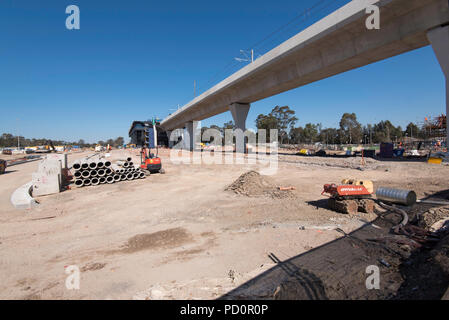 Agosto 2018 Kellyville (Sydney) NSW, la costruzione della Metropolitana di Sydney Nord-ovest linea ferroviaria è attualmente sul bilancio e di anticipo rispetto alla pianificazione Foto Stock