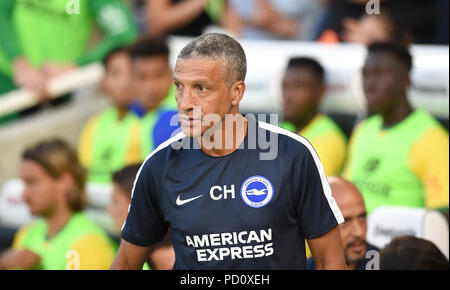 Brighton UK 3 agosto 2018 - il manager di Brighton Chris Hughton durante la partita di calcio pre-stagione tra Brighton e Hove Albion e Nantes all'American Express Community Stadium - solo per uso editoriale Foto Stock