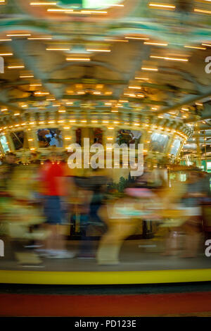 Managerie Dentzel Carousel, Glen Echo Park, il MacArthur Boulevard, Glen Echo, Maryland Foto Stock